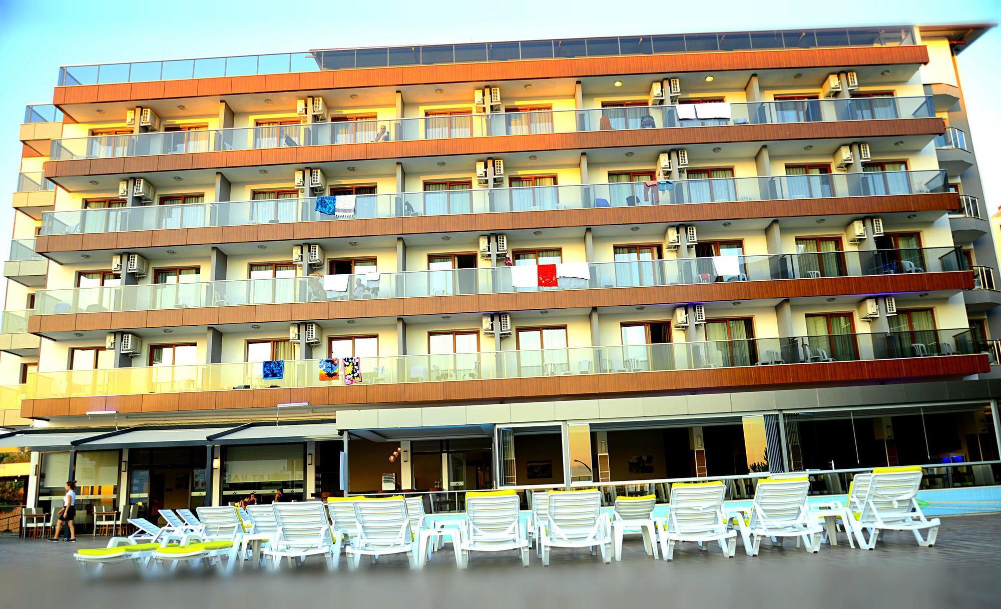 Comfort Ada Class Hotel Kusadası Exterior foto